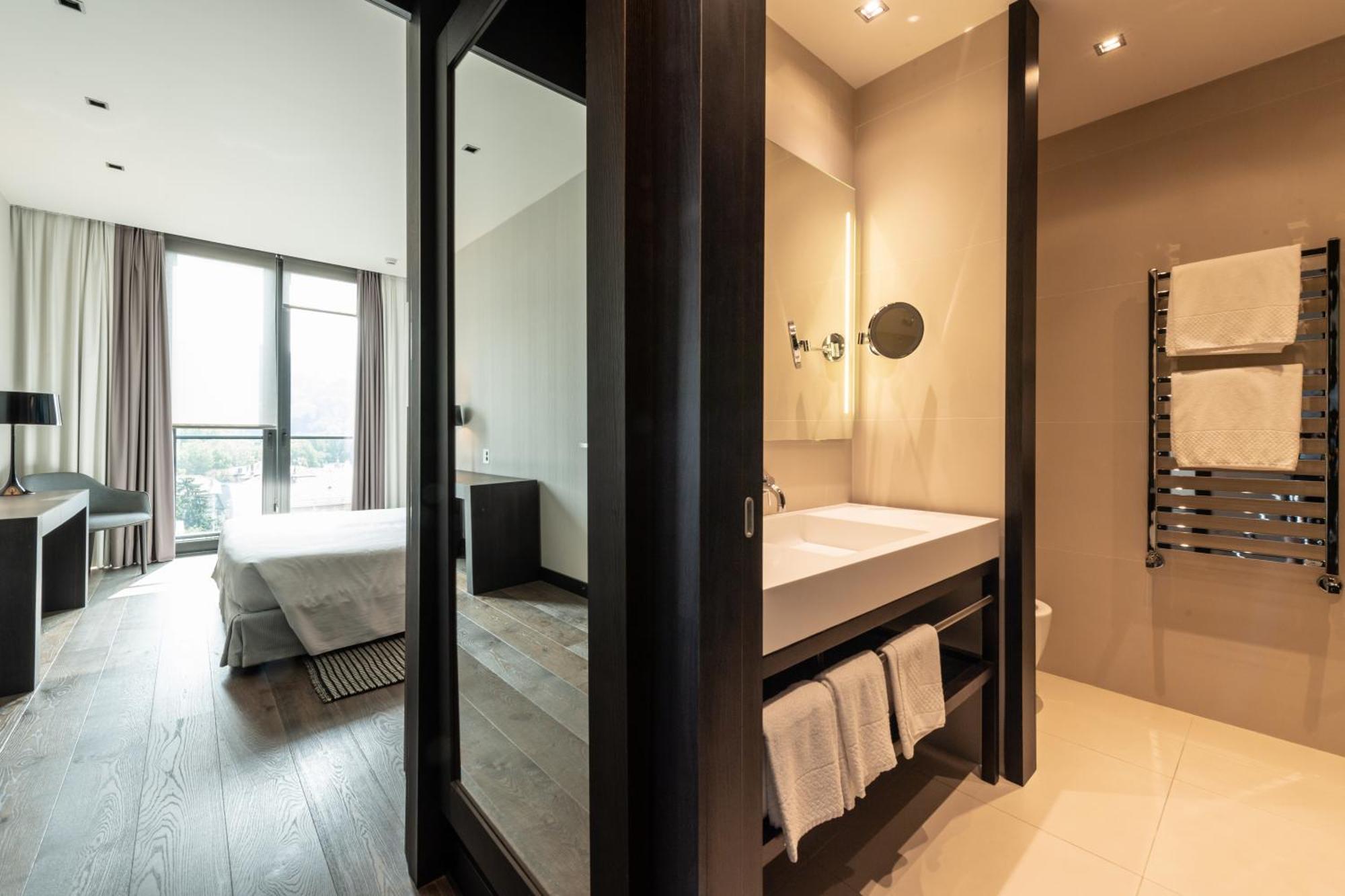 Duparc Contemporary Hotel 4*